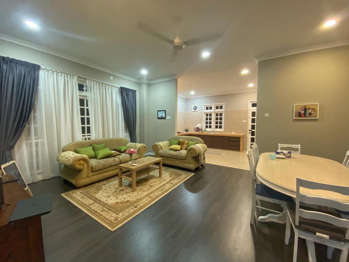 Shafickza Guesthouse Kuala Terengganu Eksteriør billede